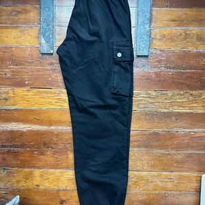Carmar Black Cargo Pants